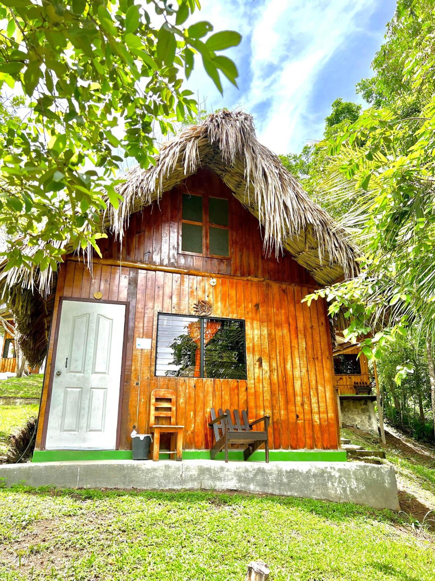 Albergue Oasis The Traveler Lanquín Exterior foto