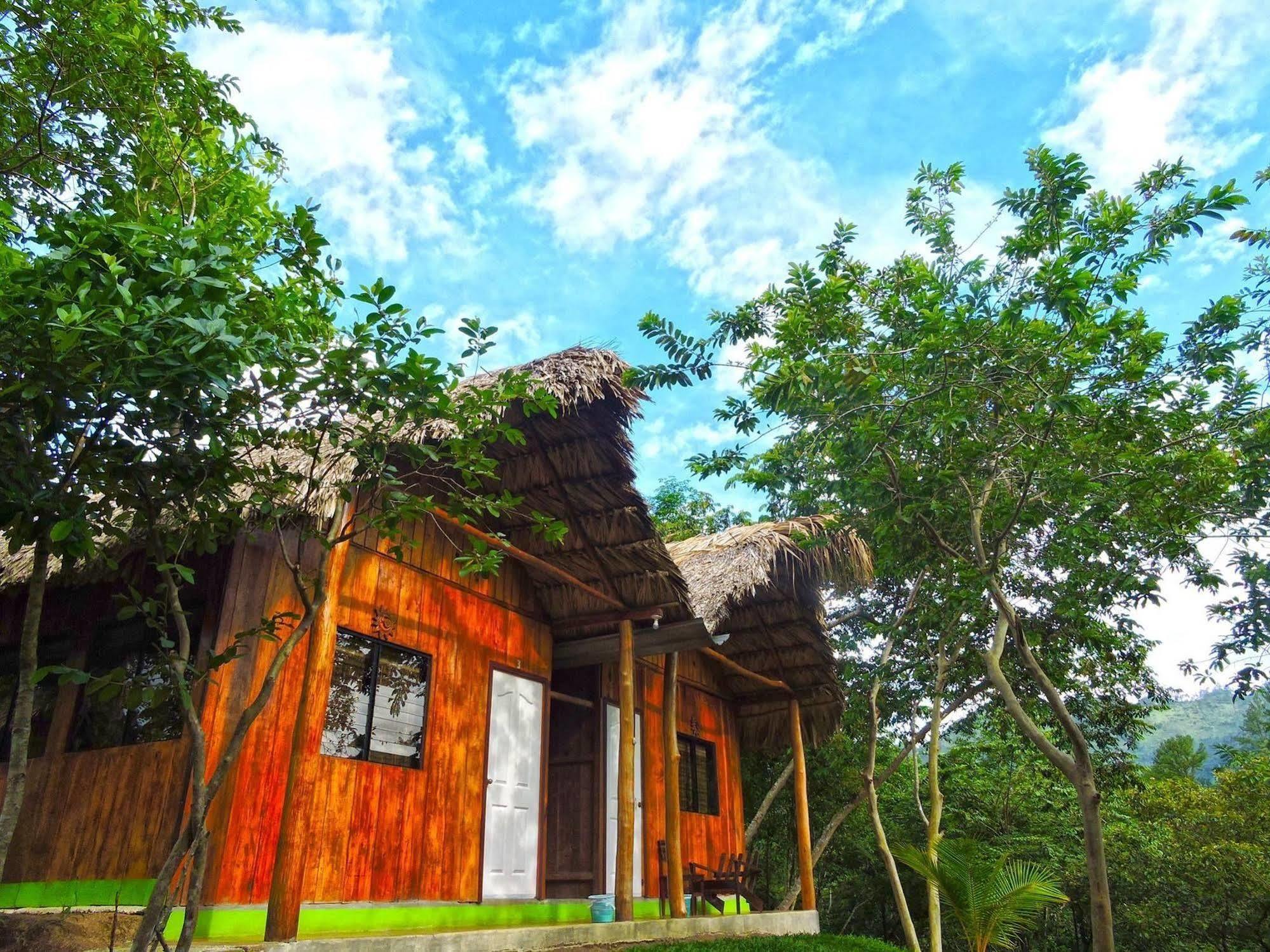 Albergue Oasis The Traveler Lanquín Exterior foto